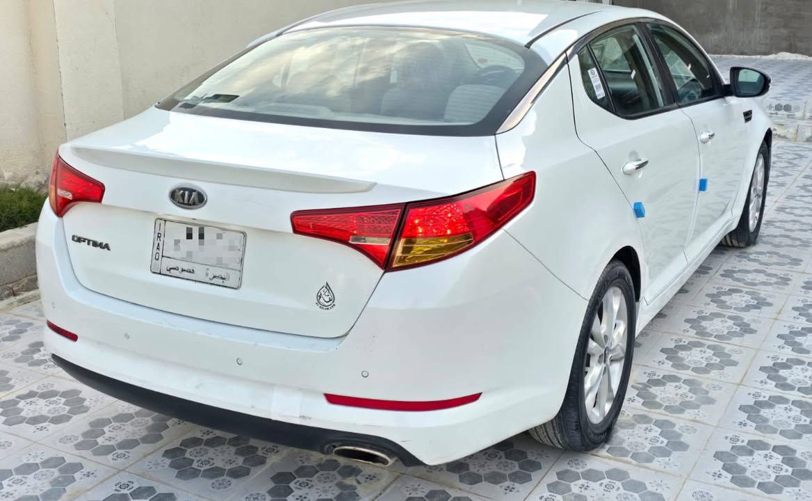 اللهم صلِّي على محمد وآل محمد🧿 السلام عليكم الى عشاق الجديد كيا اوبتيما موديل( 2012 ) خليحي  حره رقم بصره  السيارة بيه تجميل الباب الخلفي فقط والباقي كفاله عامه ضربه او صبغ او تبديل او فتح او خياس  محرك(2400)  شرط ما مفتوح  مواصفات ((تحكم استيرن.  ويل كب5. اشاير بل مري. حساسات خلفيه. يدات نيكل داخلي او خارجي. مري شفط.  تبريد قطعتين.))
  سياره جديده جدا جدا وجاهزه من كلشي كير ومكينه وحداديه وتبريد ثلج كهربائيات كله شغاله دواخل جديده سياره مال جناي  ماعوزه برغي مداور مباشر السياره بسم ولد صديقي حره سنويه جديده مشروع وطني  السعر$(132) وبية مجال 
مكان السياره الناصريه مقابيل كراج بـغـداد التصال  رقم صاحب السيارة  ***********
