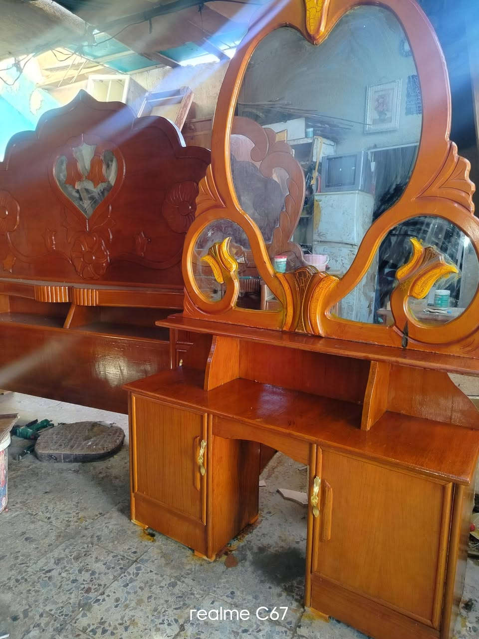 اغراض مستعمله منزليه للبيع وباسعار مناسبه للتواصل العماره حي النداء// ***********
