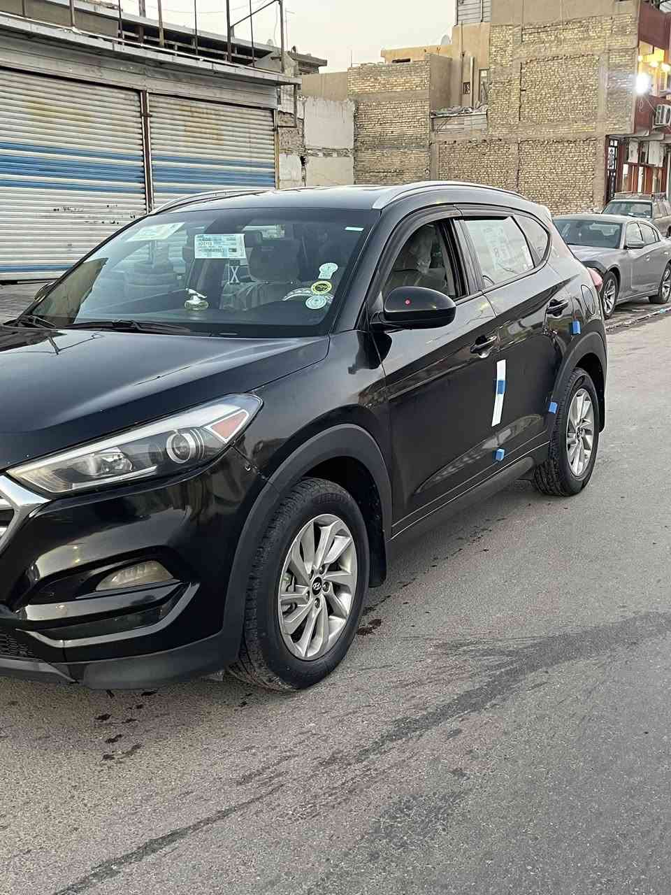 #بيع سريع توسان م 2016 أمريكي فقط بنيد صبغ بدون دواخل بشرط #صور السونار مرفقا مواصفات نص فول تحكم ستيرن جهتين ويل كب كروم نضام ايكو اقتصاد بانزين مانع انزلاق نضام صعود ونزل جبال كشن كهرباء شاشة كبيرة كامرة خلفية داخل لونين وبيها مواصفات اكثر سيارة جديدة وجاهزة كل نقص مابيها تبريد ثلج صدر امامي خلفي جديد #السعر 135 بيها مجال بسيط ***********رقم بغداد الجديد تحويل مباشر #العنوان بغداد الرصافة
