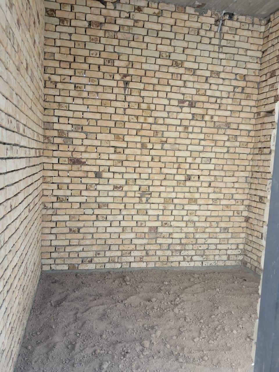 هيكل ١٠٠ خلفي دربونه متر وربع بناء طابوك مسلح  بالفداء نهاية شارع المدارس خلف شارع ٦٠ مقاطعه ٢٤ منطقه سكنيه الخدمات ماء كهرباء مجاري بدون تبليط السعر ٤٧ مع المجال القليل للاستفسار الاتصال 
***********
