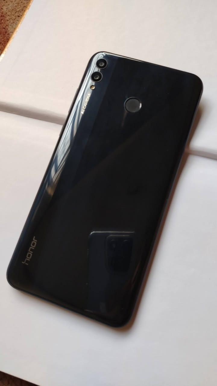 جهاز honor 8x max
شغال 100%
ذاكرة 128
شاشة حجم 7.1 
بطاريته ممتازة
نظافته 99.9 شبه جديد
السعر 110 الف
مكاني بغداد مدينة الصدر


**إذا كنت صاحب هذا الإعلان وتريد حذفه لأي سبب، رجاءا أرسل رسالة إلى الدعم الفني**