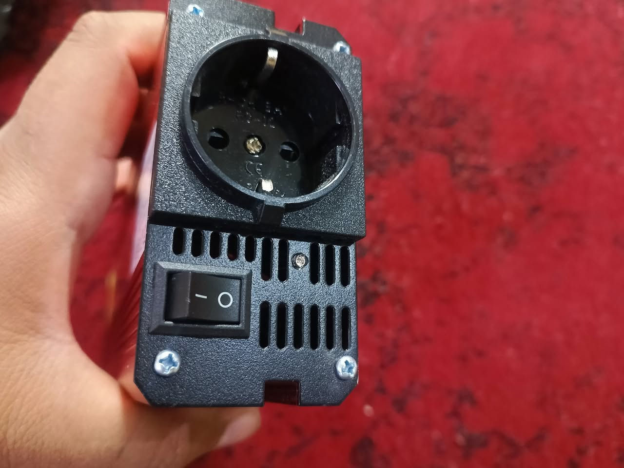 سلام عليكم عاكس نضام 12فولت 2000واط انطيني سعر وبالعافيه عليك


**إذا كنت صاحب هذا الإعلان وتريد حذفه لأي سبب، رجاءا أرسل رسالة إلى الدعم الفني**