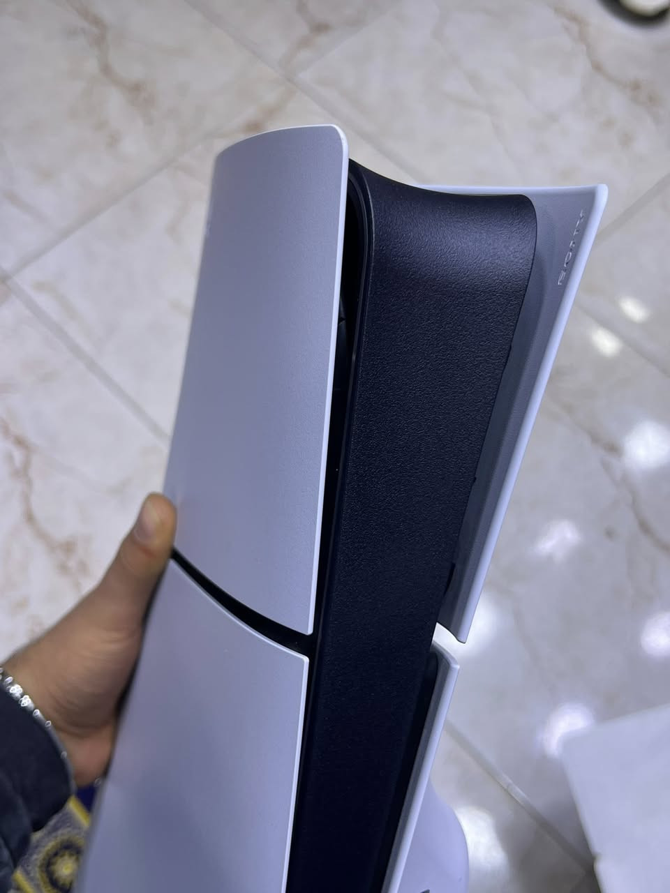 اسعار قفل 
ضمان موجود
توصيل موجود
——
فايف فات سبايدرمان ٥٨٠
فايف سلم (طافي ) اخو الجديد ٦٨٠
جويستك ايدج نظافة فول ٢٥٠
——-
واتس للحجز
***********
