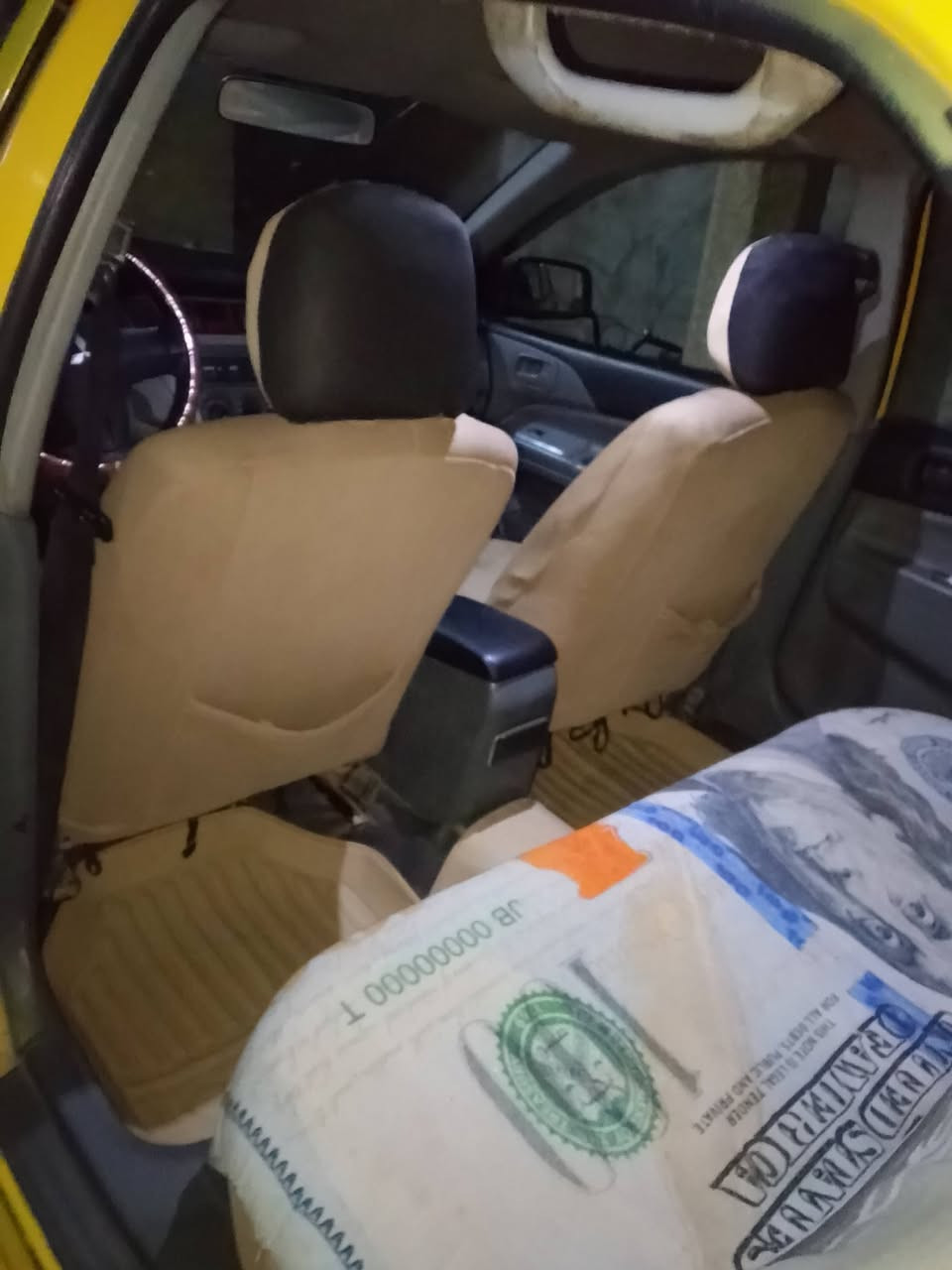 السلام عليكم سياره للبيع لانسر 2010 السعر 70 مكان ديالى بعقوبة التحرير الاتصال على الرقم ***********
