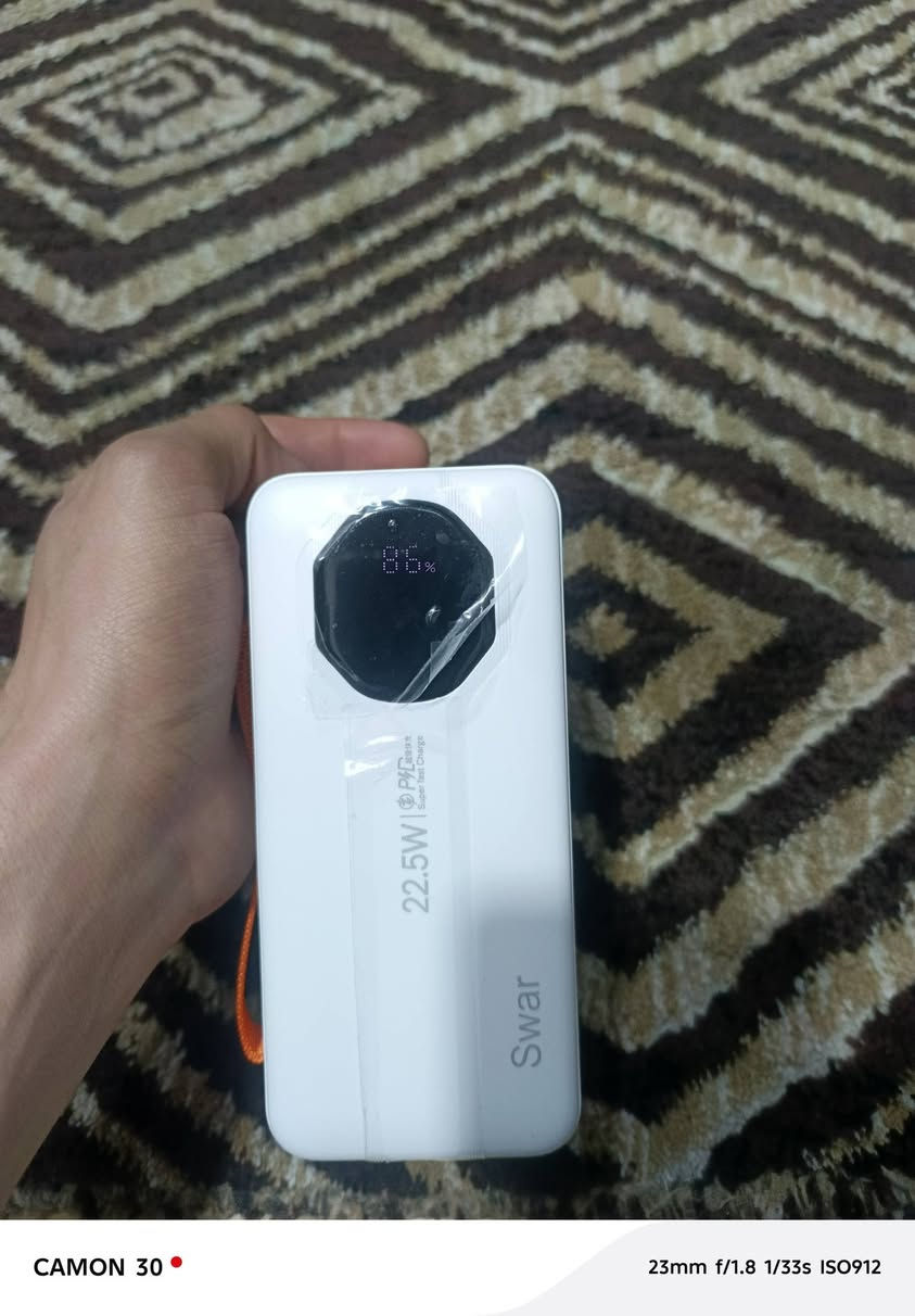 ‏اسم الشركه سوار 
‏بنك طاقه 
‏الموديل S502
‏شحن فائق 
‏22.5Wواط 
‏قوه البطاريه 50.000الف 
‏وبيها فلاش ضوئي 
‏تشحن ايفون 
‏وتشحن تايب سي 
‏مكاني موصل تواصل خاص


**إذا كنت صاحب هذا الإعلان وتريد حذفه لأي سبب، رجاءا أرسل رسالة إلى الدعم الفني**