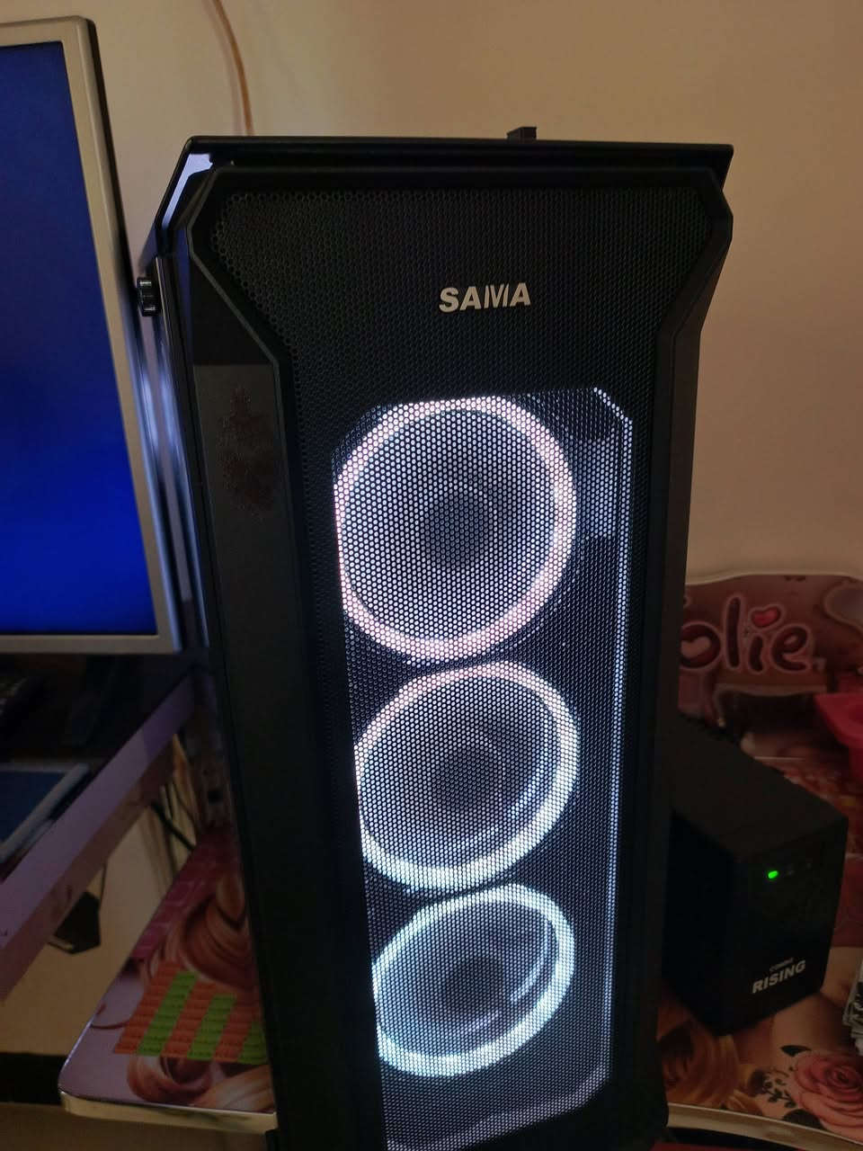 سلام عليكم
للبيع

i5 7600

RX 580 8gb

RAM 12gb

H110

PS 700watt
SSD 120gb
HDD 500gb

Cas sama 4fan rgb
 
سعر : 350 
موقع: النجف لا يوجد توصيل للاسف


**إذا كنت صاحب هذا الإعلان وتريد حذفه لأي سبب، رجاءا أرسل رسالة إلى الدعم الفني**