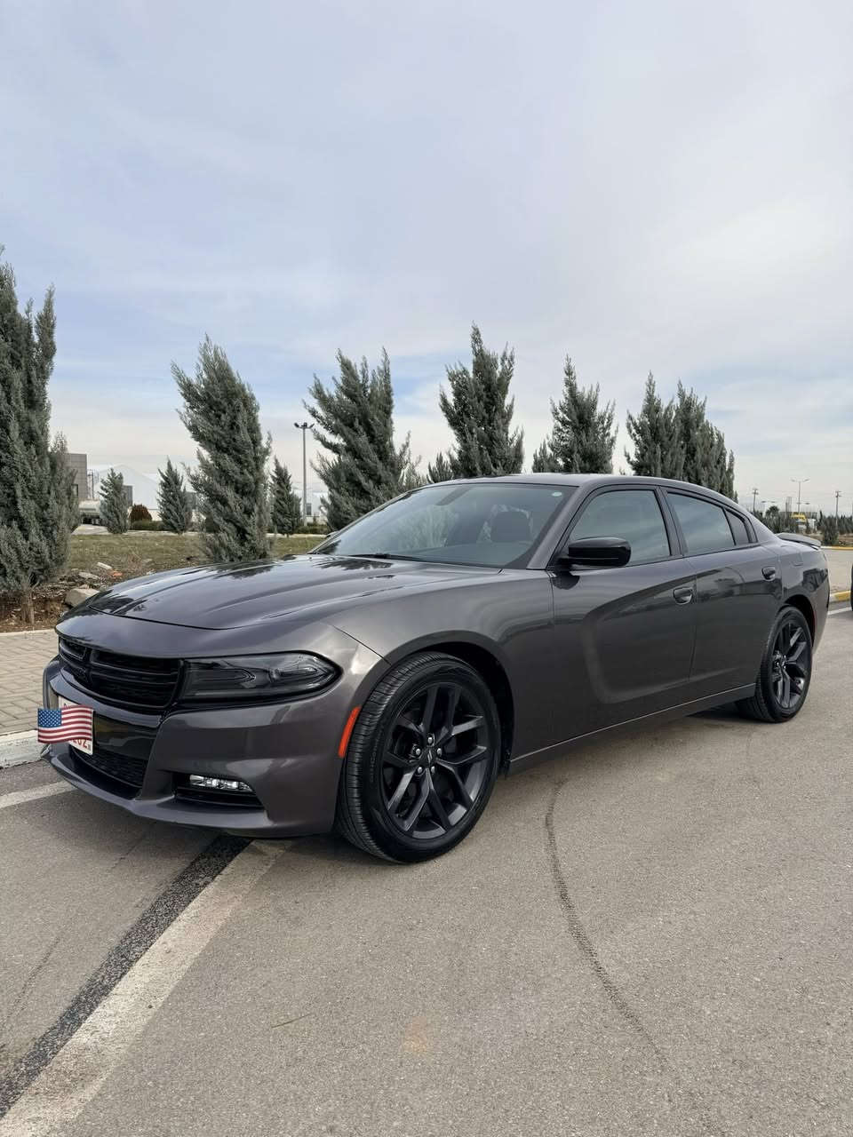Dodge Charger (2023) Last call black edition
جديدة كلش و دينار مصرف مابيه حتي دهن و فلتر و تايرات بدلتهن بايدي و ابيعه بشرط (گير محرك اكسل تبريد حداديه)  محرك  (V6)  بيه شبر صبغ بدون دواخل و بدون اي شي  ماشيه (37) مواصفات شاشه جبيره و سماعات الباين و نطام كاربلاي  و بصمه و تشغيل عن البعد و كشن كهرباء. 
رقم سليمانيه و باسمي تحويل مباشر
و صور الحادث موجود بالمنشور  

عنوان  (سليمانيه)
لمعرفه السعر راسلني عالخاص و اتصل واتساب 
(***********)(***********)
