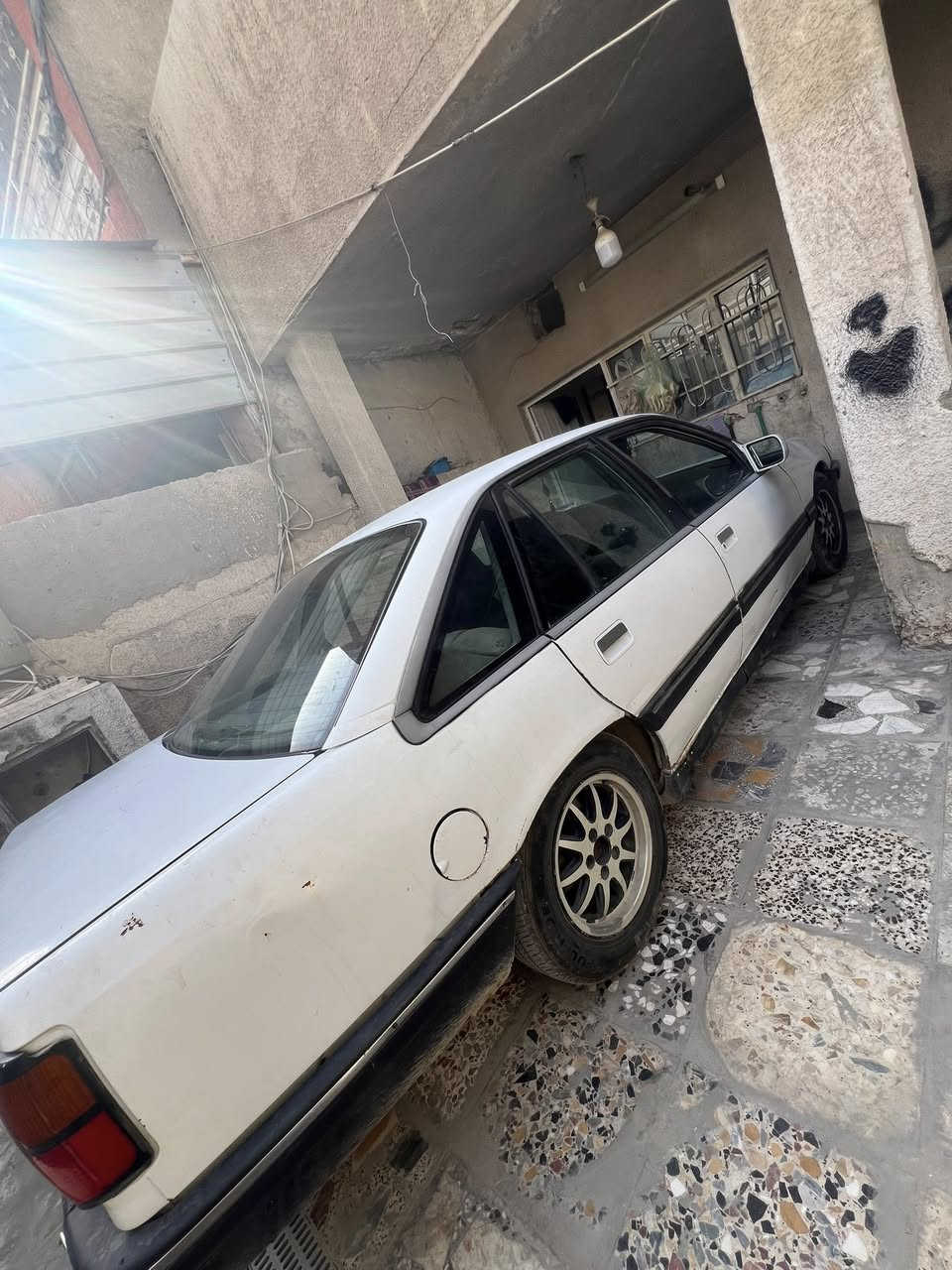 للبيع مكاني بغداد والسياره بغداد ورقمها حلو. الي يحب يتفظل يشوف ***********
