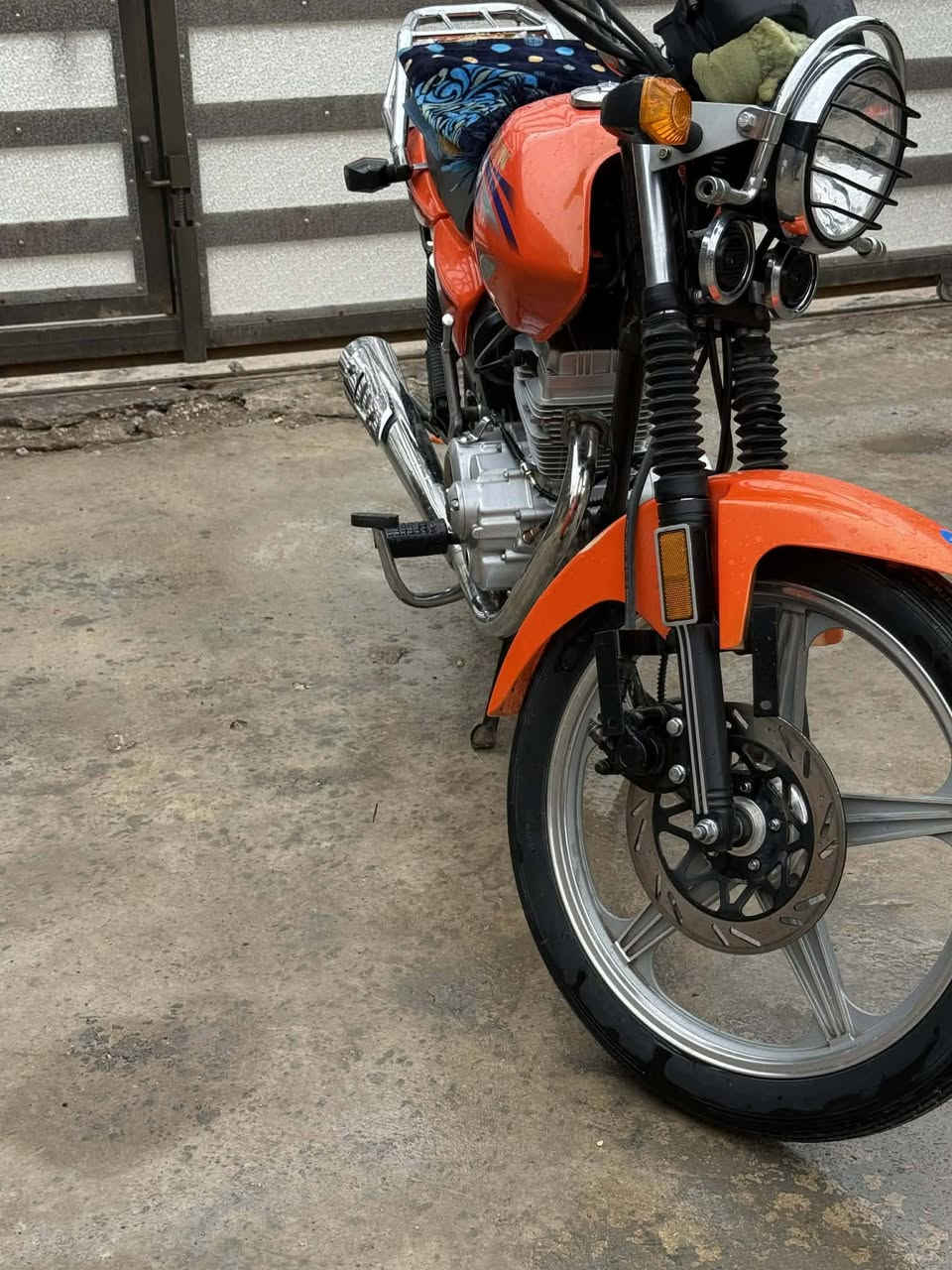 سلام عليكم دراجه دايون موديل 22شهر 10ثامر خلخال مكفوله من كلشي مطلعه عله يدي من معرض مكاني كربلاء حي قدس سعر 1450وبيه مجال ***********
***********
