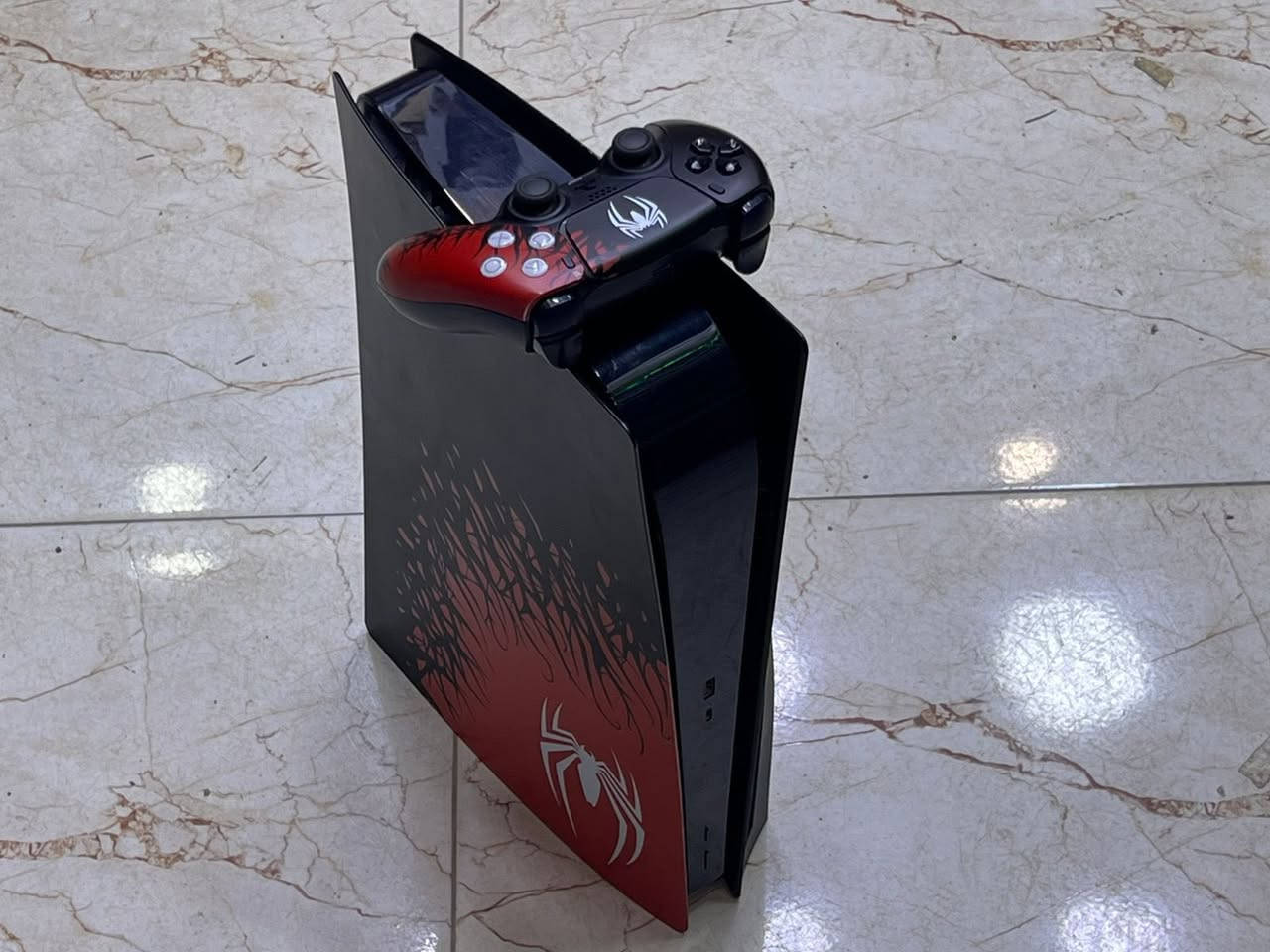 سلام عليك بلي 5للبيع ويا جوستكين قرصين واحد منهن طوبه فيفه2026 وحساب مفعل شهر مكان بغداد حي العامل
سعر ٦٥٠قفل


**إذا كنت صاحب هذا الإعلان وتريد حذفه لأي سبب، رجاءا أرسل رسالة إلى الدعم الفني**