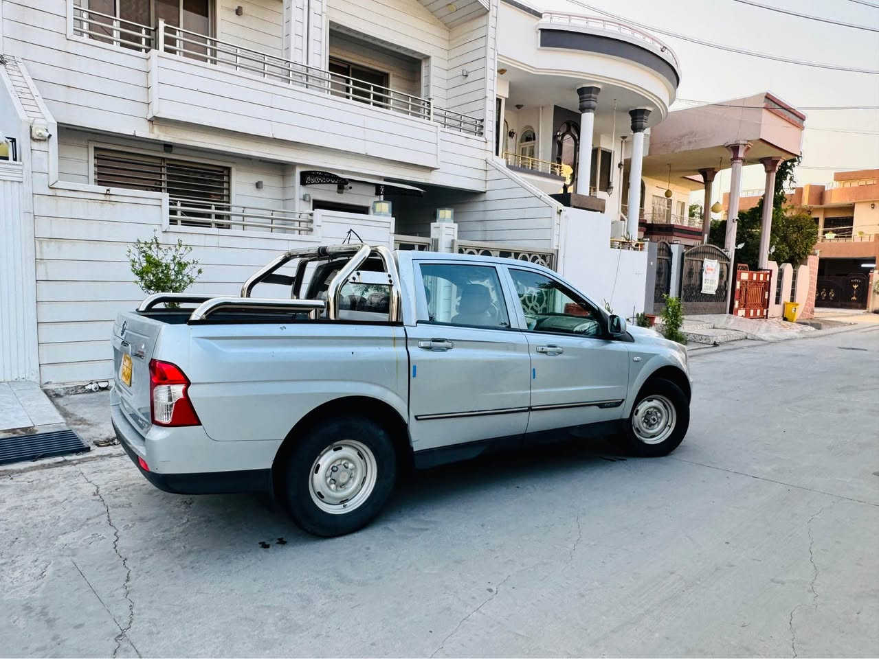 سانگ یونگ پیک ئاب ٢٠١٤ رەنگ سلفر 
١٦٠ هەزار کم رویشتوە 
تەنیا دوو پارچە ساردی تیایە بی سبوغ گیر و مەکینەی بیلاد و بی عەیبە

سانك يونك بيك اب ٢٠١٤ بون سلفر 
بدون صبغ بس بيها قطعتين بارد كير و مكينة بيلادي
سعر $ 87
رقم موبيل ( *********** ) كركوك, العراق
