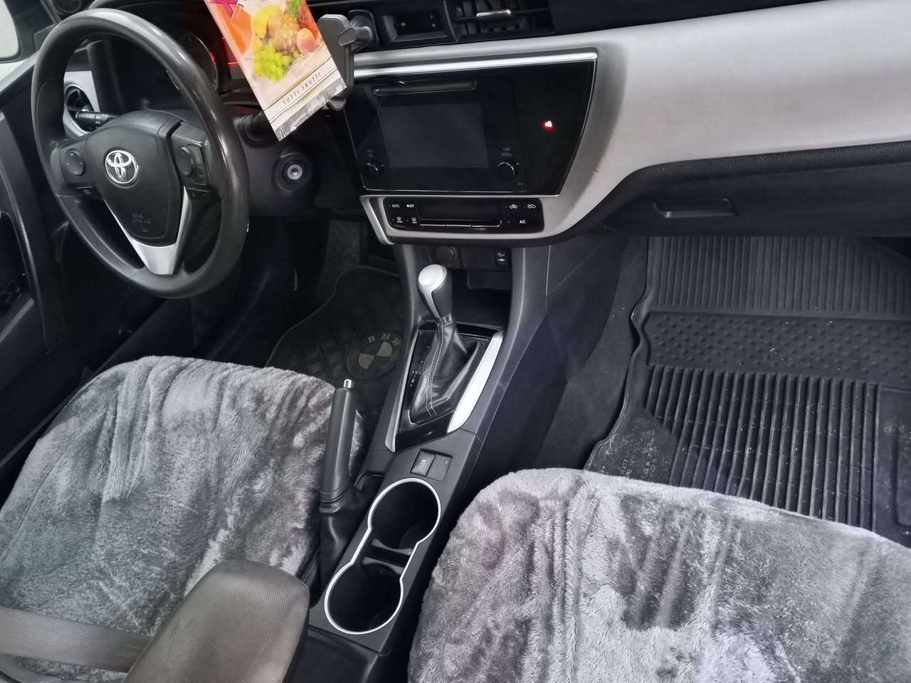 كورولا موديل 2018
LE مواصفات بيها جامرلغين السائق والسكن والبونيد صبغ 
رقم كركوك 
للاستفسار الاتصال على الرقم (***********)
