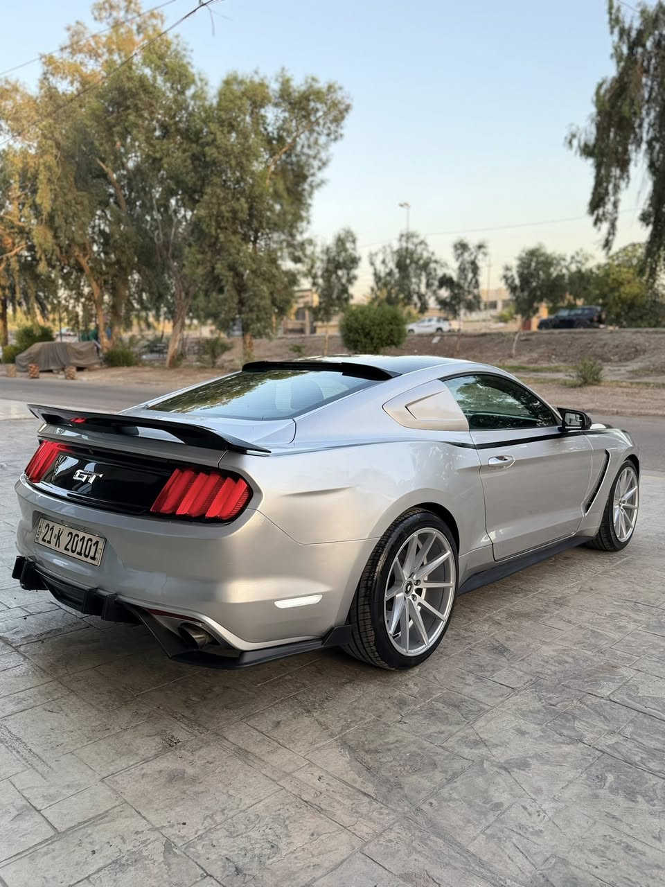السلام عليكم 
موستانك  V6 موديل 2017 

رقم سليمانية مميز باسمي

كير مكينه مكفولات 
صدر جديد + تخم ويل فوسن  +تاير جديد  

مسويلها ادامة كامله لمنضومه البانزين 
برمجة يم طلال 
 دشبول ولا كلوب مشتغل بي

حادثها جاملغ وبنيد وبالعراق بيها قطعتين صبغ اني ابيع حزام + صور حادثها بالمنشور

السعر 128 وبي مجال للشراي 

مكاني بغداد حي الجامعة 
رقمي ***********
