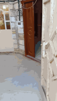 يوجد بيت بالشموع للأيجار غرفتين وصاله ومطبخ ومغاسل وطارمه قرب مدرسة الشموع للاستفسار ‏‏‪+964 782 176 8967‬‏واتساب‏  ‪0787 602 7594‬‏
