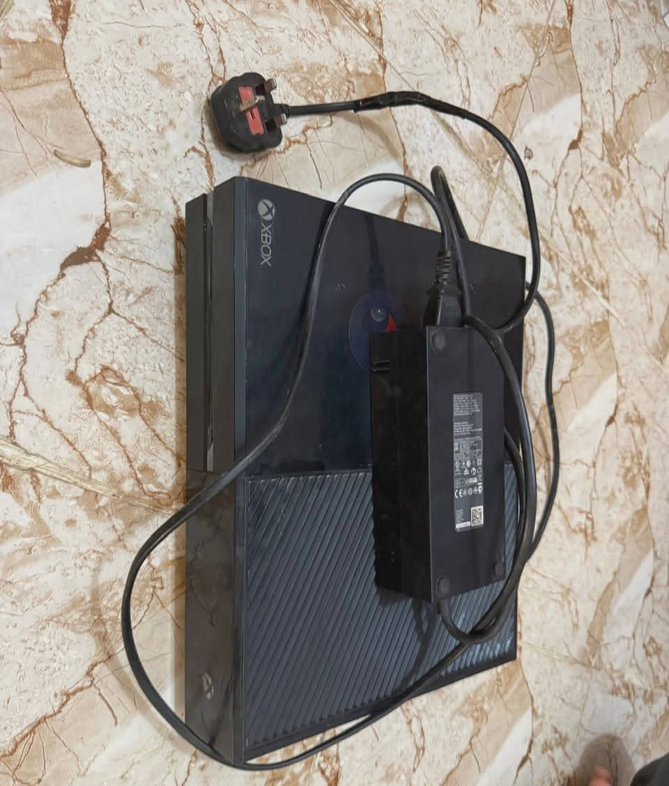 السلام عليكم اكس بوكس ون فات للبيع الجهاز نضيف100%100
مع يده نظيفة 
مع  لعبه فورزا 4 وغيرها
مساحه 400
مع حساب مفعل كيم باس شهر كامل يخلص7/12
السعر  بدون يدة80 مع يده 100 سعر نهائي ما بي مجال  المكان الانبار الرمادي ماعندي توصيل


**إذا كنت صاحب هذا الإعلان وتريد حذفه لأي سبب، رجاءا أرسل رسالة إلى الدعم الفني**