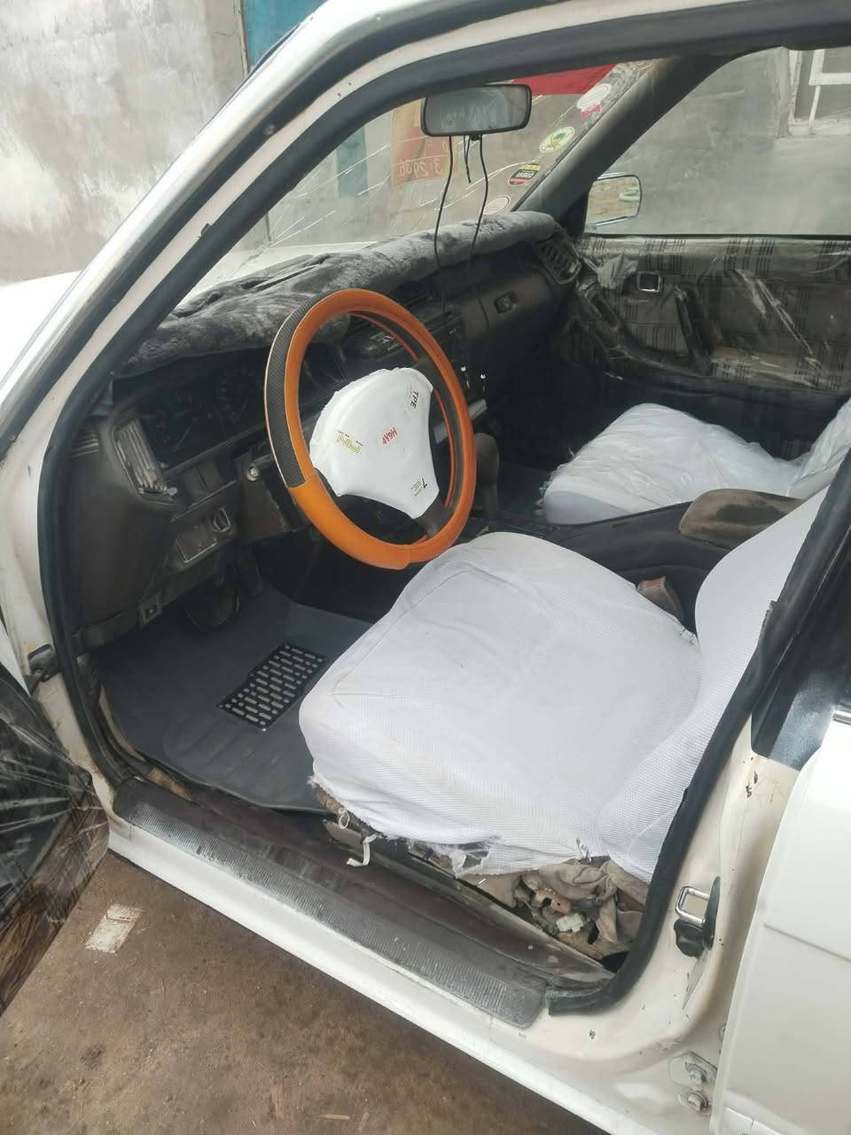 السلام عليكم أرنب جنازي موديل 93 أيسر بلاد مكصوصة جنطة صبغ  عام  مكينة وكير نظاف رقم قادسية السعر ٤٢ بيها مجال*********** تواصل واتساب
