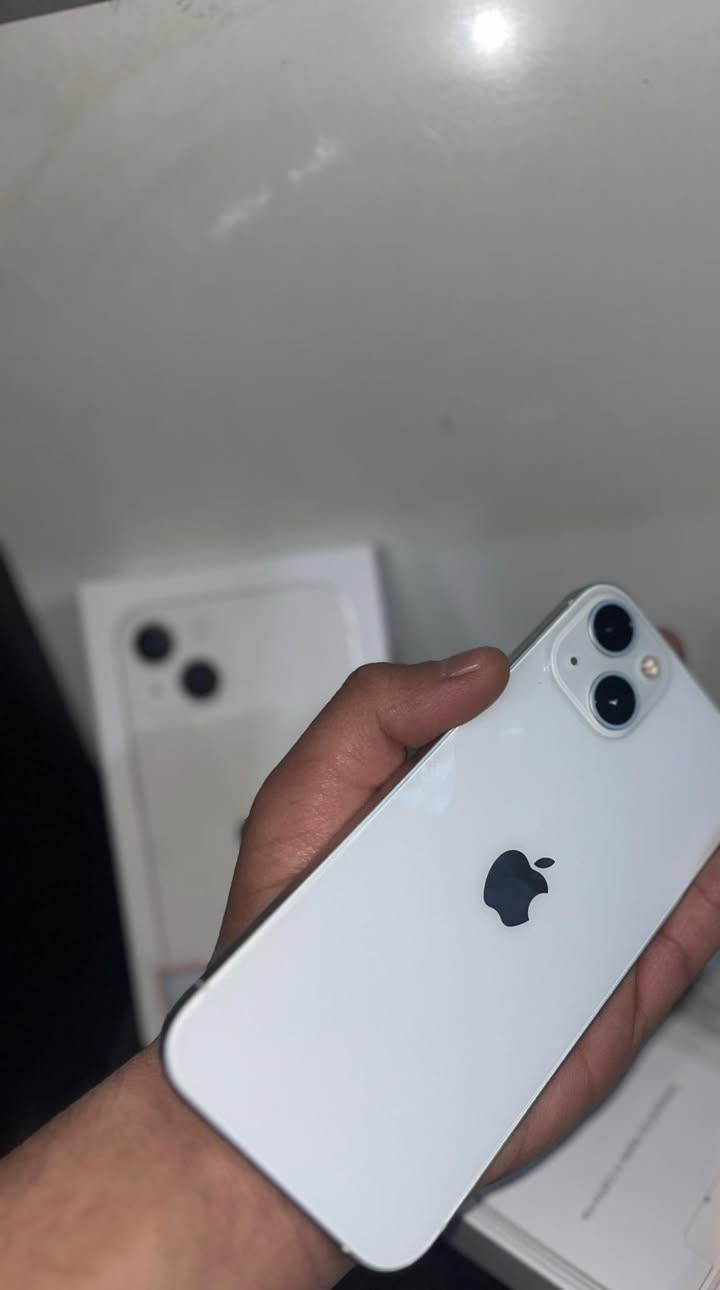 السلام عليكم للبيع فقط
ايفون 13 بعده بالضمان مكفول مداخل صيانة A/AA
بطارية 90
ذاكرة 128 GB
شريحة اعتيادية + الكترونية 
الجهاز نظيف جداً 
كامل ملحقات كارتون الاصلي وكيبل الاصلي 
مكاني بابل مركز 
التواصل خاص للشراي فقط ".


**إذا كنت صاحب هذا الإعلان وتريد حذفه لأي سبب، رجاءا أرسل رسالة إلى الدعم الفني**