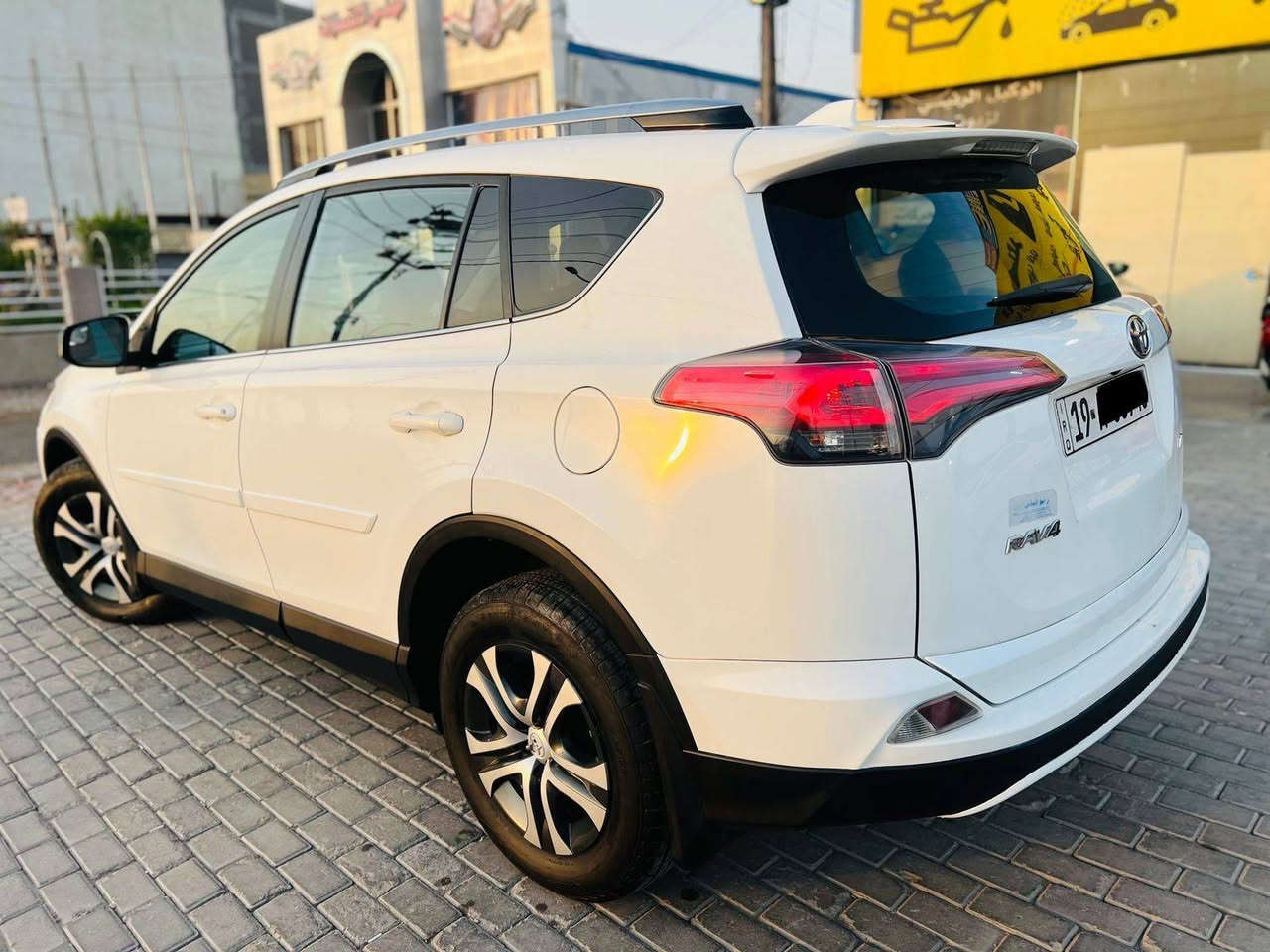 راف فور موديل ٢٠١٨  حادثه كماموضح بلصور 
السعر ١٧٠ الاستفسار ***********
