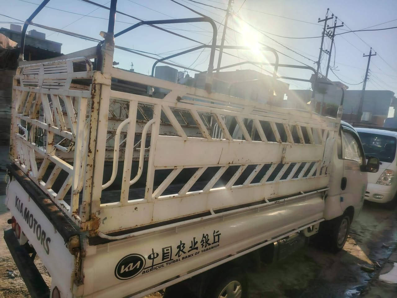 سلام عليكم كيا للبيع موديل 2013 رقم نينوى الماني سنويه عضم راعيه متوفي ابيعه مكفولة كفالة عامه السعر 75 وبيه مجال رقم الهاتف ***********
*********** مكان السياره موصل
