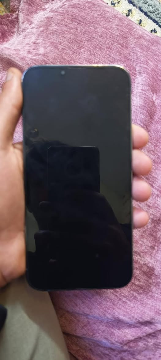 السلام عليكم ايفون 13 برو ماكس ذاكرة 256 
بطاريه 87 بلادي سعر 700 وبي مجال مكاني بغداد 
***********
