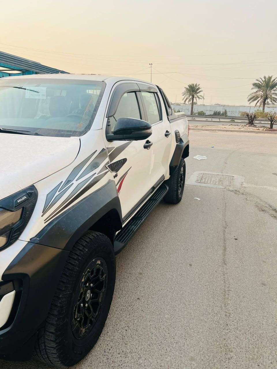 السلام عليكم بيكم جي ار 24 فول مواصفات واحد ع واحد دبل سنتر لوك ماشيه 33 كفاله عامه من الصبغ فقط بيها بارد بسيط سيارة كامله مابيها اي نقص صدر جديد تخم تاير بأسمي ثاني يوم تحويل ب 385 $
***********
