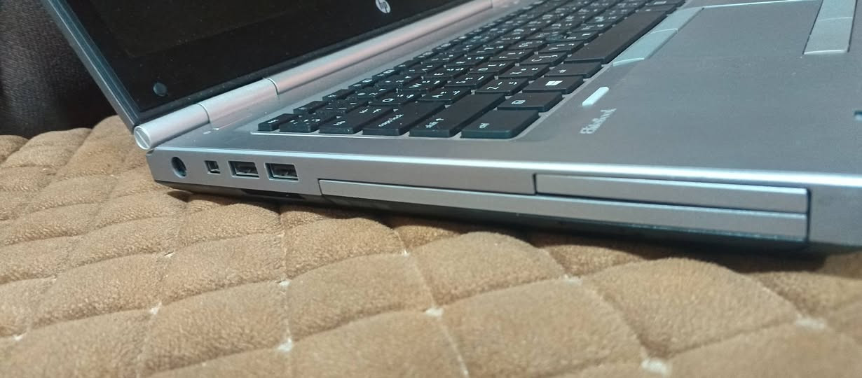 Hp core i5 جيل ثالث
كيبورد عربي انكليزي 
حجم شاشه14
يشغل الوورد وطابعه واستنساخ ومنافذ تشغيلUSP كامل ومنفذ مشغل اقراص
ويندوز 10 
ينزل العاب متوسطه
الرام 4 قابل للزيادة
والهارد298  قابل للزيادة

سعرو125 الف 
وشكرا 💗


**إذا كنت صاحب هذا الإعلان وتريد حذفه لأي سبب، رجاءا أرسل رسالة إلى الدعم الفني**