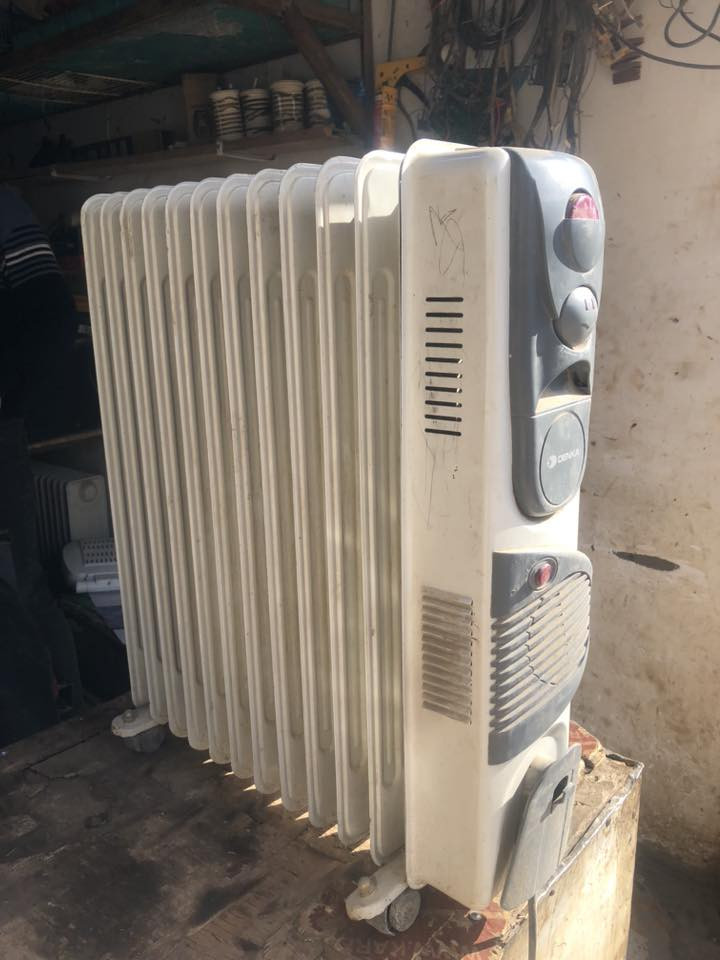 ماطور اخو الجديد سعره 40 الف الجديد مالته بسوك ٧٥ انطيك بيه ضمان تفحصه عند اهلك وتشوف مايه 

صوبه زيتيه شرط الشغل سعره 25 وبيه مجال 
للاستفسار اكثر ***********
