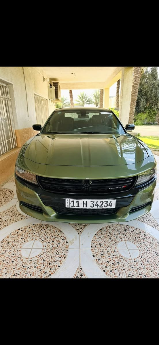 سلام وعليكم دوج جارجر مديل 2023 سياره كلين لون مميز مكفوله حته لدعاميات مكفولسياره كلش 
جديده ماشي 25 الف صاره شهر من ترقمت بيها شبر بارد بل جامرلغ لخلفي فقط سعر 265 $ ديالئ 

‭0773 934 8594‬
