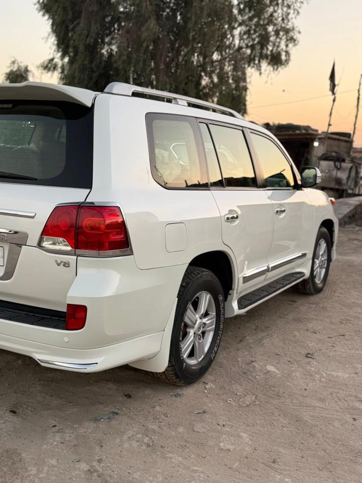 للبيع…. 

⛔️لاندكروزر جكساره موديل ٢٠١٢ ,V8 4700
⛔️مكفول عدا بارد بكد الأصبع باب الجنطه و بلجاملغ الأمامي صغير جداً(مينذكرن لكن للامانه )صورهن مرفقات بلمنشور 
⛔️رقم بغداد نكليزي بااسمي 
⛔️مكان السياره نجف 
⛔️سياره بريم (ميحتاج اذكر مواصفات البريم معروفه)
⛔️سعر ٣٦٥ورقه وبيها مجال للاستفسار ***********
