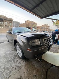 اوباما موديل 2010 رقم بغداد ألماني   بيها باب مبدل نفس اللون وشبر بالج...