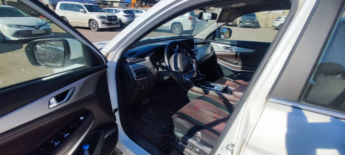 محرك 18 توين توربو.
بدون اي ملاحضات كير شرط محرك شرط
سنويه هزه جديده 
فول مواصافات تحكمات فول مابيه نواقص 
السعر 160 وبيه مجال بسيط للطيبين
مكان موصل ***********
