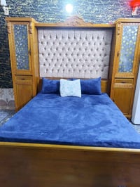 سرير • أثاث غرفة نوم • للبيع