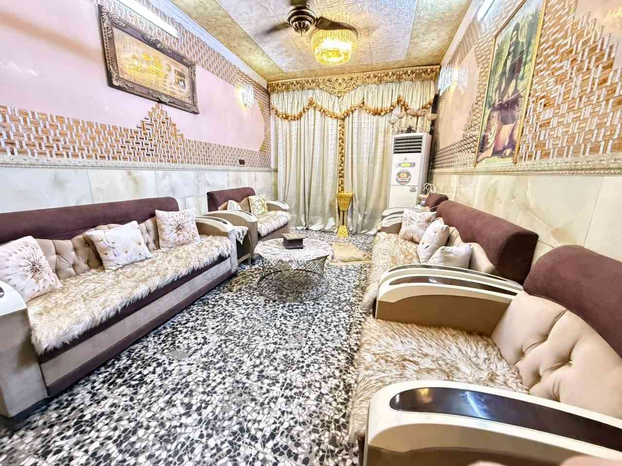 السلام عليكم
تخم نضيف كما موضح نضافة 80٪ 250 وبي مجال


**إذا كنت صاحب هذا الإعلان وتريد حذفه لأي سبب، رجاءا أرسل رسالة إلى الدعم الفني**