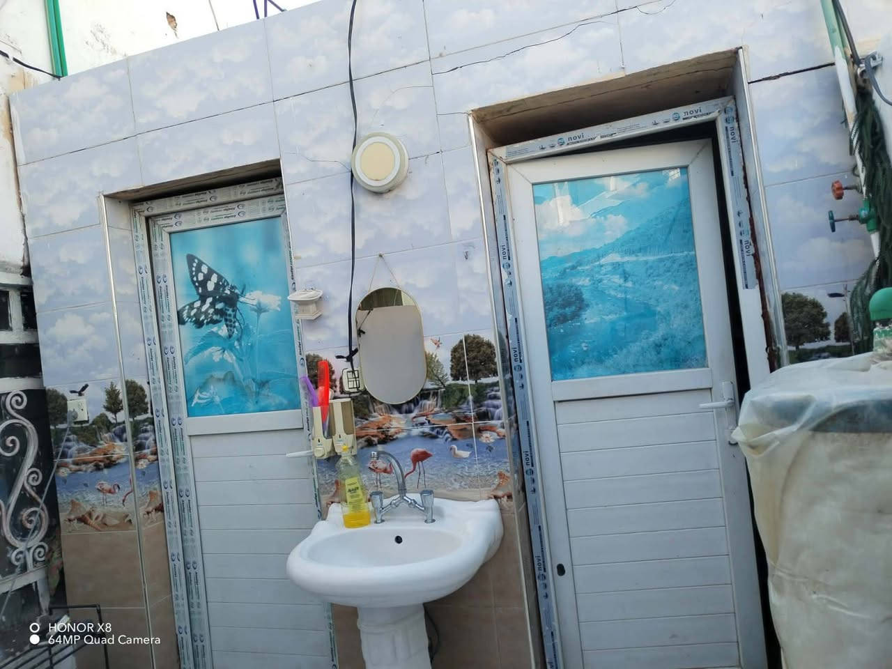 سلام عليكم بيت للبيع نضيف ومرتب
ثاني بيت عن التبليط مساحت البيت 120 متر 
يحتوي على غرفة وصاله ومطبخ واستقبال وصحيات بيت جاهز من كلشي ماعوزه شي 
سعر 49 وبي مجال قليل 
***********
