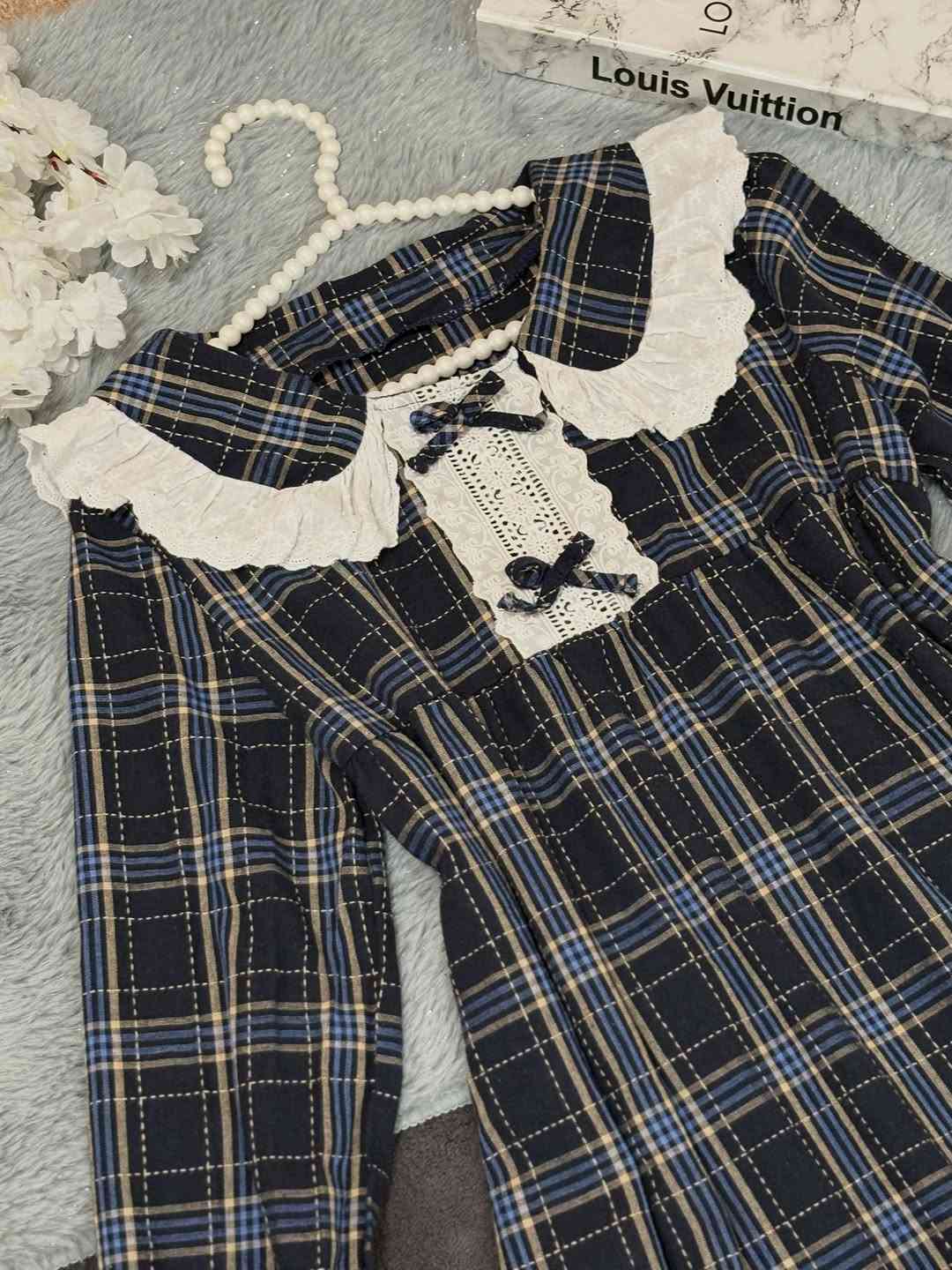 دشداشة فنتچ كاروهات باللون النيلي 
الخامة قطني 💙
القياسات m,L,xl

#اكسبلورر  #اكسبلور_فولو  #اكسبلور  #اكسبلورexplore  #اكسبلور_explore


**إذا كنت صاحب هذا الإعلان وتريد حذفه لأي سبب، رجاءا أرسل رسالة إلى الدعم الفني**