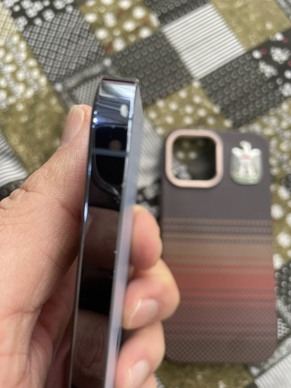 13 برو ماكس شرق اوسط
ذاكره 256 بطاريه 95 جهاز كبس 
شرط ضد الماي تك سيم الجهاز 
السعر600 الف 
***********
