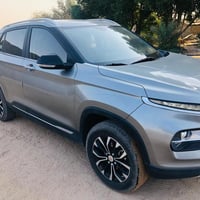 ٢٠٢٢ • ٥٠٠٠٠ كم • ضربة خلفي