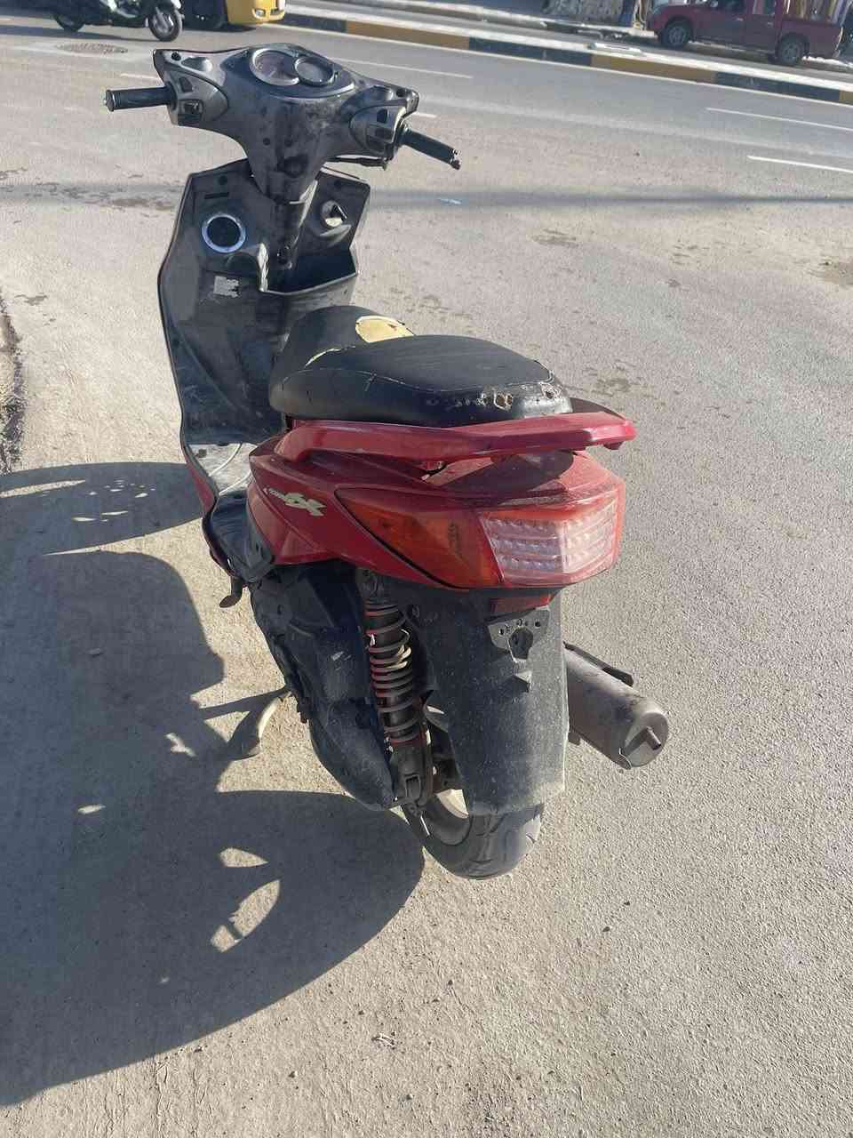 سلام عليكم 
سكنز فحل نوزل 
دراجه نص نكره شلعه ومعدل مكينه مكفوله 
كهربائيات شغاله 
مكان بلديات شارع الحشد 
سعر 550 
***********
