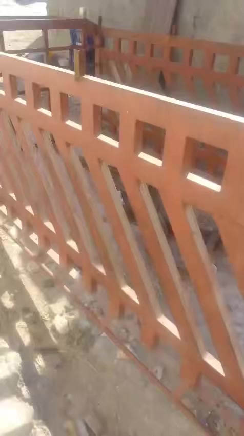 سلام عليكم محجر فحل للبيع سعر 500وبي مجال مكان بغداد الحبيبيه ***********
