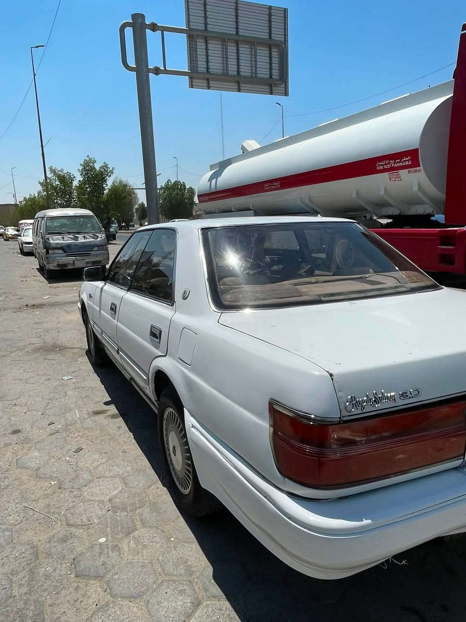 هارتوب موديل 91 للبيع مكفوله من الگص ونقل الجثه والعيب الشرعي بيها صبغ جاملغات ثنين خلفية   فقط تبريد فول 
ستيرن كهربائي 
كشن كهربائي 
كلشي شغال بالسيارة ماعايزه اي شي 
محرك ٢.٥٠٠ 
  رقم نجف انكليزي باسمي
مكان السياره بالنجف  السعر 45 وبيهه مجال حگ الجيه
للأستفسار ***********
