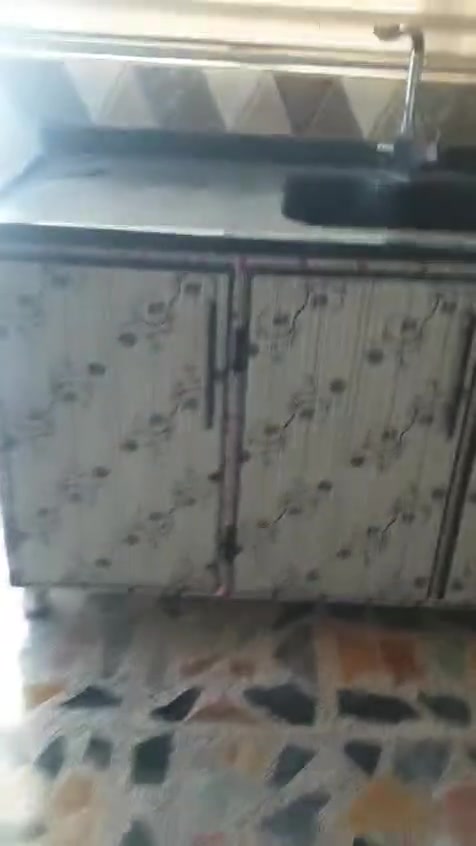 مشتمل حديث فاخر للايجار و معزول  طابق اول بالسيدية مساحته ١٦٠ متر في مربع الاربعمية 
تفاصيلها
٣ غرف +صالة +مطبخ+ صحيات عدد اثنين  مزودة بسخان  و للشقة مدخلين  
الإيجار ٨٥٠ الف دينار

***********
