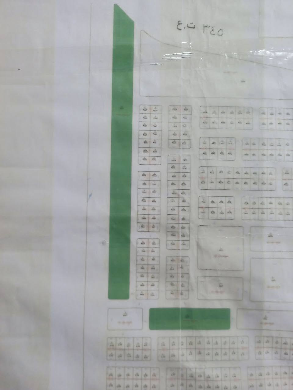 مرحبا قطعه بسمي رقمه 3875 المساحه 300 متر هاي القطعه تنباع كامل وتنباع نص لي يريد نص  ولي يريد كامله. وسعر يتصل وخادم ***********
