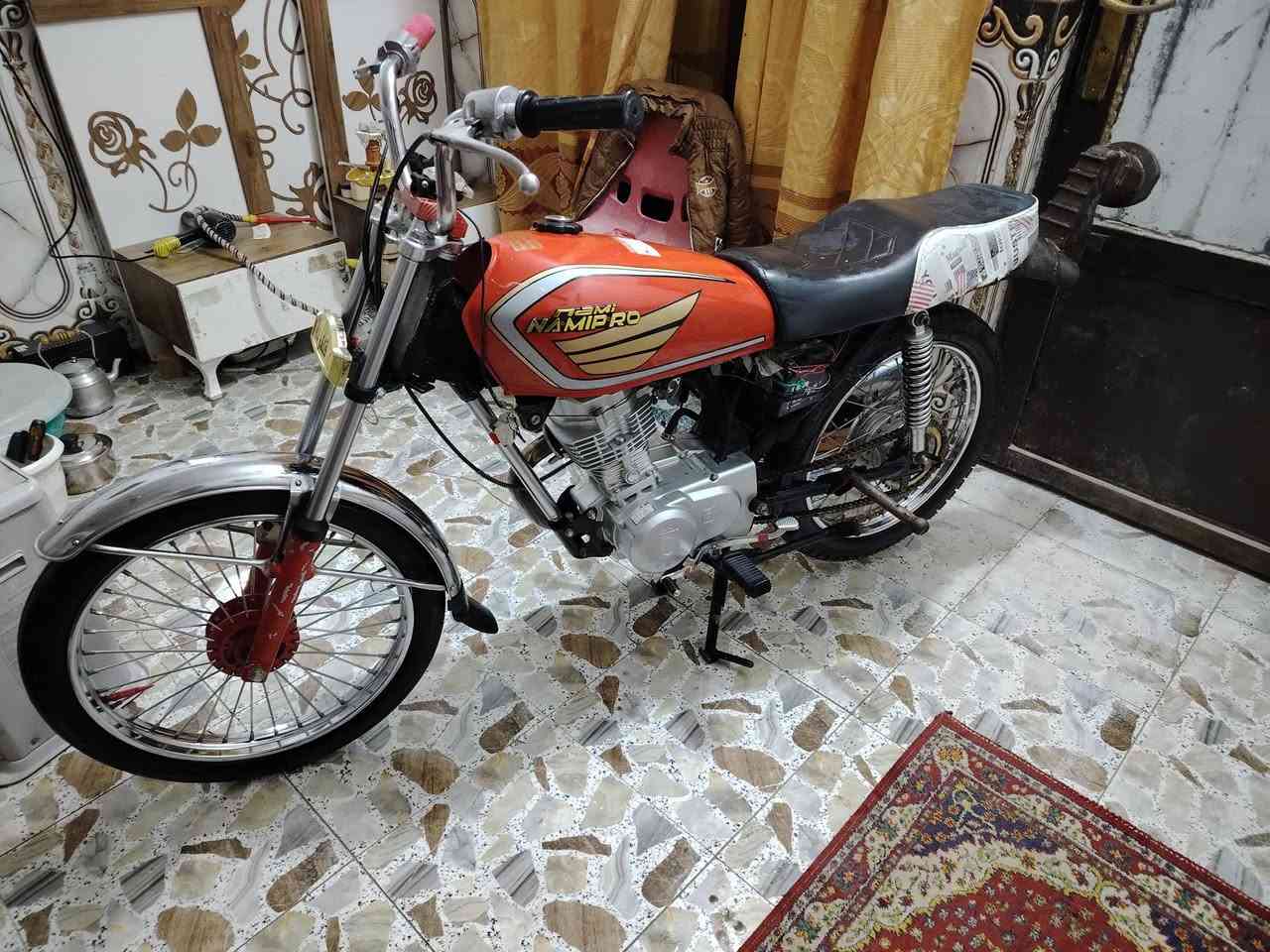 السلام عليكم دراجه للبيع شاصيه 22 مكينه 24 مكاني ديوانيه تعمير نظيفه مكفوله كفاله ماكينه ما مفتوحه استفسار اخر خاص رقم***********
