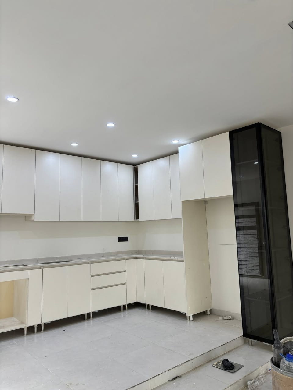 عروضضض بمناسبه عيد🔥🔥🔥🔥

 🟩 الأخوين للمطابخ

✨ صمّم مطبخ أحلامك… بجودة تُشاهدها وراحة تعيشها ✨

🫳🏻خشب أم دي إف هيكل الأمنيون سراي درجه أوله أبواب خشب بالون بريس سعر متر 150$ دولار فقط

💎كاونتر الامنيوم سعر متر 125 فقط 

🖇️مرمر تركي سعر متر 65$

🤌🏻وضمان خمس سنوات لكل مطبخ

📐 تفصيل حسب الطلب بدقة عالية
🛠️ خامات عالية الجودة – ألوان متعددة – مفصلات بضمان
🚚 توصيل وتركيب مجاني داخل المدينة
🎁 عروض خاصة ومفاجآت مستمرة!

📍 الموقع: شارع حسابات – مقابل مدرسة تفوق الأهلية
📞 للحجز أو الاستفسار: راسلنا على الخاص أو واتساب مباشرة

الرقم: ***********

🫴🏻 ومع كل مطبخ هديه 
*ساحبه
*ميز طعام
*متر ونص مرمر
*طباخ منضدي

📸 شاهد أعمالنا في الصور – واقعية 100% من تنفيذنا
