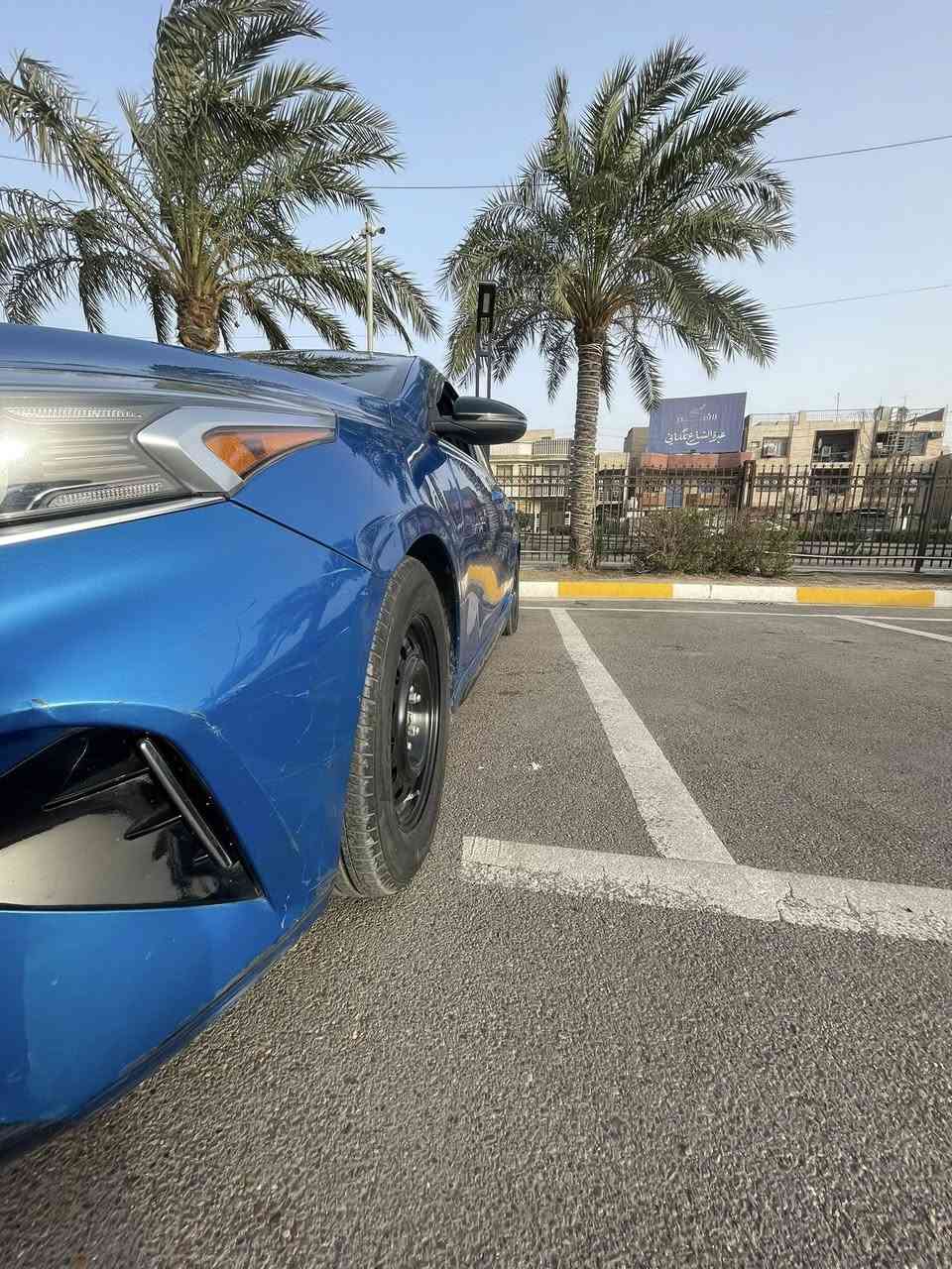 السلام عليكم
كيا فورتي 2022 فئة GT line
محرك  2000 دوش
گير CVT - عدد نمر 8 مزود بمنظومة براد راديتر
وارد امريكي  ماشية 100 الف كيلو
حادثها موضح بالصور والسونار
رقم بغداد

المواصفات :
* رادار امامي مع مانع تصادم . 
* تحذير الخروج عن المسار .
* فرش المقاعد من الجلد . 
* صفي المقاعد الأمامية كهربائية .
* صفي المقاعد الأمامية مع تبريد وتدفئة . 
* درايف مود سمارت ، سبورت ، نورمال.
* فتحة سقف.
* شاشه كبيرة. 
* اوتو هولد + هاندبريك بصمة .
* تشغيل عن بعد .
* كاميرا خلفية + كاميرا دوارة .
* بلوتوث تلفون مع نضام Apple car play . 
* محدد سرعة.
* شحن وايرلس .
* نظام بريك اوتماتيكي ( Auto Break System ) .
* نظام تحديد المسار .
* بصمة تشغيل + بصمة ابواب .

معروفة مواصفات الـ gt line
السعر / 130 ورقة وبيها مجال 
مكان السياره بغداد 
رقم لهاتف  / *********** 
وموجود واتساب
