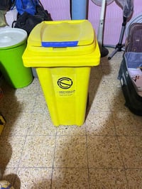 حاوية • نظيفة • للبيع