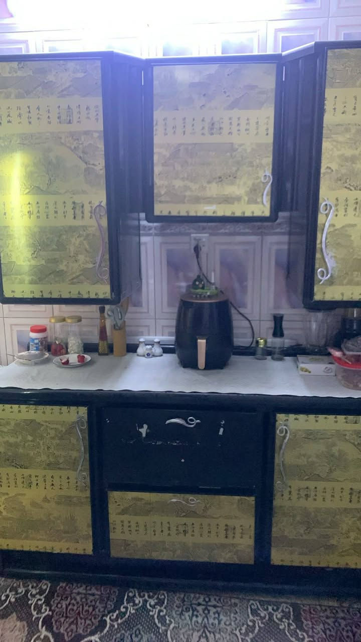 عند كاونتر الامنيوم قوي من هذا الالمنيوم القديم اريد ابيعه ب175 وبي مجال بسيط شراي يدخل خاص مكانه بغداد الشراي يتفضل لحد يكسر السعر رجاء


**إذا كنت صاحب هذا الإعلان وتريد حذفه لأي سبب، رجاءا أرسل رسالة إلى الدعم الفني**