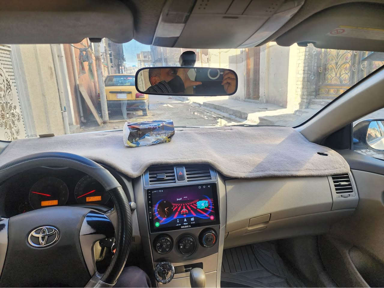 السلام عليكم 
سياره كورلا ٢٠٠٨ مبدل دعاميات فقط بيهم باره الباب خلف السائق صدر جديد السيارة جاهزه وباسمي تحويل ثاني يوم السياره خليجيه السنويه لغايه ٢٠٢٨
السعر ١١٥ الاتصال على الرقم
***********
اني مكلف بل منشور بغداد, العراق
