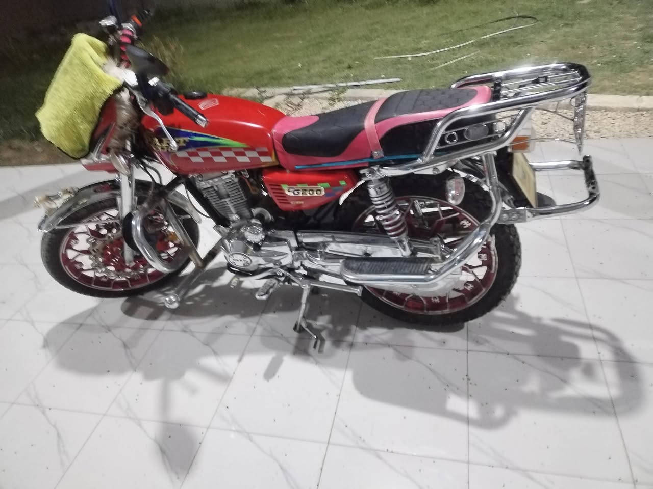 للبيع موديل 24 اوراق تواير نضاف محرك 200 شاشه دبل دسك 
موطور ماوصل شي


**إذا كنت صاحب هذا الإعلان وتريد حذفه لأي سبب، رجاءا أرسل رسالة إلى الدعم الفني**