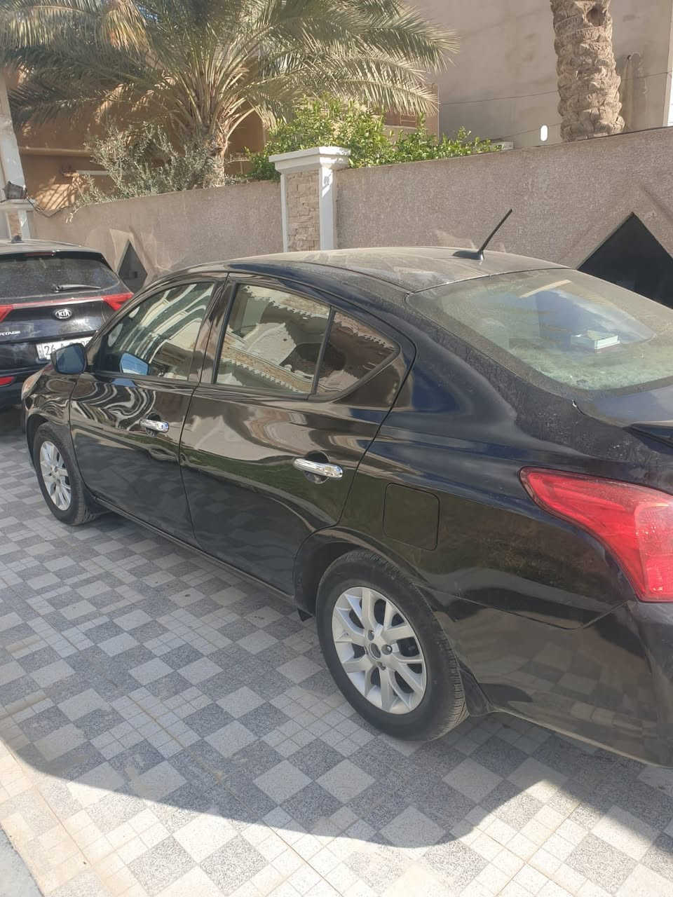 السلام عليكم فيرسا 2017
ماشية 111 الف كيلو السياره حلوه ونظيفه 
رقم سليمانيه شرط التحويل 

بيع مستجل 
***********
